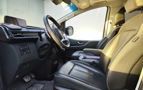 Hyundai Staria, 2022 год, 5 235 000 рублей, 20 фотография
