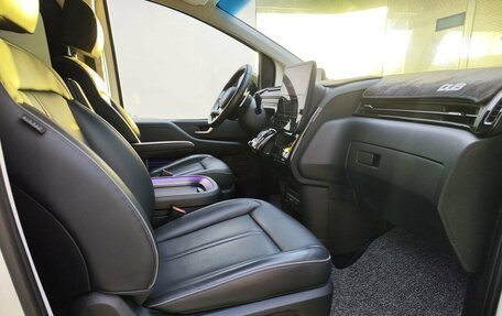 Hyundai Staria, 2022 год, 5 235 000 рублей, 13 фотография