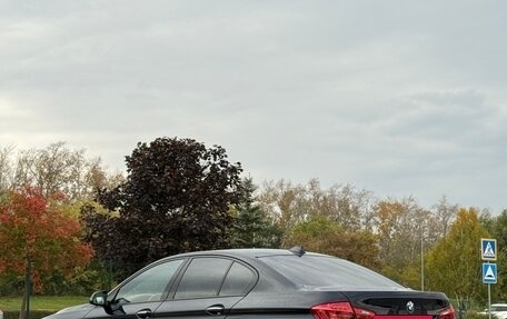 BMW 5 серия, 2016 год, 2 400 000 рублей, 3 фотография