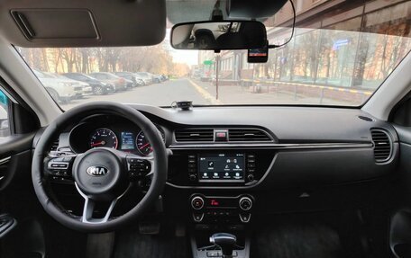 KIA Rio IV, 2019 год, 1 800 000 рублей, 10 фотография