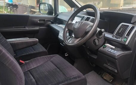 Honda Stepwgn IV рестайлинг, 2010 год, 950 000 рублей, 4 фотография