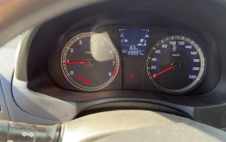 Hyundai Solaris II рестайлинг, 2012 год, 670 000 рублей, 6 фотография