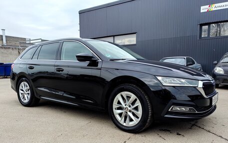 Skoda Octavia IV, 2022 год, 2 370 000 рублей, 6 фотография