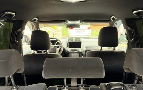 Toyota Land Cruiser Prado 150 рестайлинг, 2014 год, 3 000 000 рублей, 6 фотография