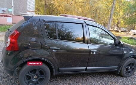 Renault Sandero I, 2012 год, 650 000 рублей, 3 фотография