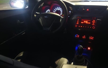 KIA Rio III рестайлинг, 2015 год, 432 000 рублей, 4 фотография