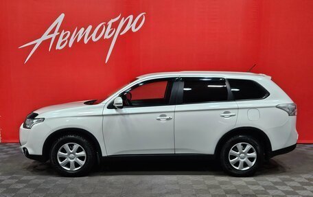 Mitsubishi Outlander III рестайлинг 3, 2014 год, 1 395 000 рублей, 2 фотография