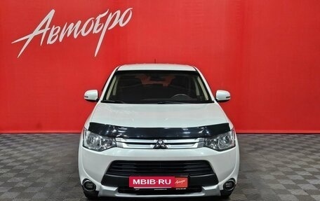 Mitsubishi Outlander III рестайлинг 3, 2014 год, 1 395 000 рублей, 8 фотография