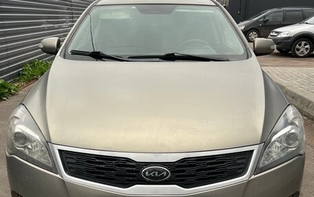 KIA cee'd I рестайлинг, 2011 год, 700 000 рублей, 1 фотография