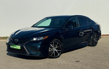 Toyota Camry, 2021 год, 2 549 000 рублей, 1 фотография
