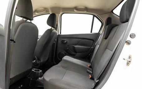 Renault Logan II, 2018 год, 898 000 рублей, 30 фотография