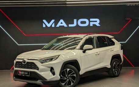 Toyota RAV4, 2021 год, 2 955 000 рублей, 1 фотография