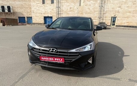 Hyundai Elantra VI, 2019 год, 1 300 000 рублей, 1 фотография