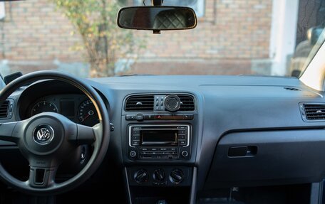 Volkswagen Polo VI (EU Market), 2014 год, 920 000 рублей, 23 фотография