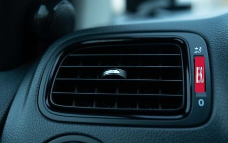 Volkswagen Polo VI (EU Market), 2014 год, 920 000 рублей, 24 фотография