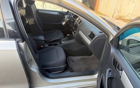 Volkswagen Jetta VII, 2012 год, 999 000 рублей, 9 фотография