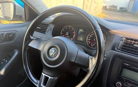 Volkswagen Jetta VII, 2012 год, 999 000 рублей, 7 фотография