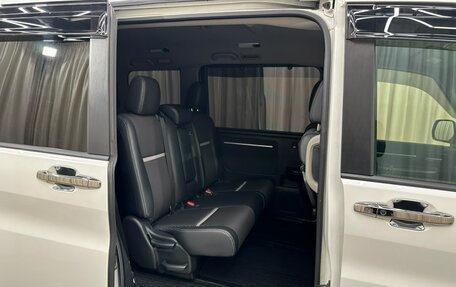 Honda Stepwgn IV рестайлинг, 2015 год, 1 869 000 рублей, 19 фотография