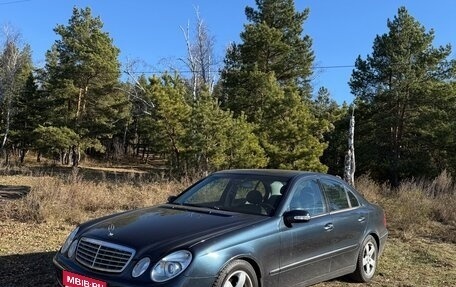 Mercedes-Benz E-Класс, 2002 год, 815 000 рублей, 1 фотография