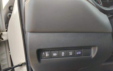 Toyota Harrier, 2022 год, 3 850 000 рублей, 8 фотография