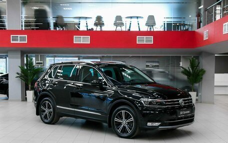 Volkswagen Tiguan II, 2017 год, 2 190 000 рублей, 3 фотография