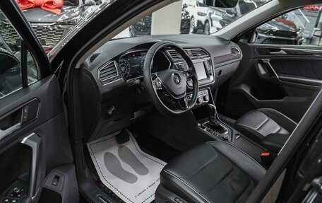 Volkswagen Tiguan II, 2017 год, 2 190 000 рублей, 10 фотография
