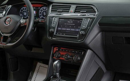 Volkswagen Tiguan II, 2017 год, 2 190 000 рублей, 15 фотография