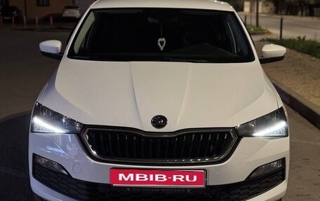 Skoda Rapid II, 2021 год, 1 800 000 рублей, 1 фотография