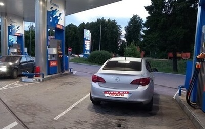 Opel Astra J, 2015 год, 950 000 рублей, 1 фотография