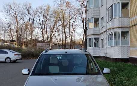 Renault Sandero II рестайлинг, 2014 год, 600 000 рублей, 1 фотография