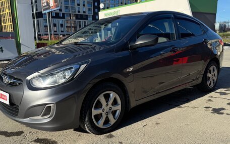 Hyundai Solaris II рестайлинг, 2013 год, 949 000 рублей, 12 фотография