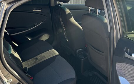 Hyundai Solaris II рестайлинг, 2013 год, 949 000 рублей, 17 фотография