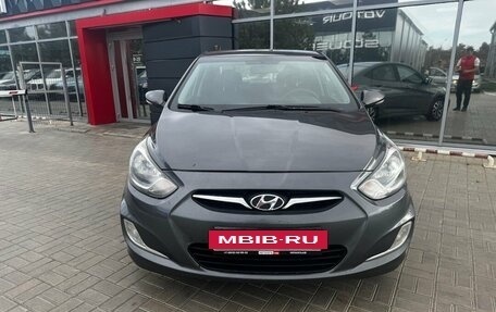 Hyundai Solaris II рестайлинг, 2011 год, 749 900 рублей, 6 фотография