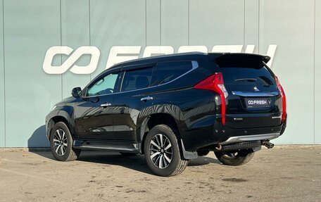Mitsubishi Pajero Sport III рестайлинг, 2016 год, 3 080 000 рублей, 2 фотография