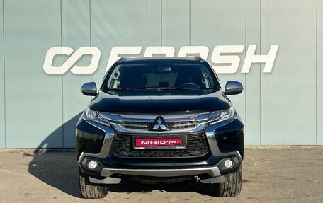 Mitsubishi Pajero Sport III рестайлинг, 2016 год, 3 080 000 рублей, 3 фотография