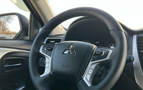 Mitsubishi Pajero Sport III рестайлинг, 2016 год, 3 080 000 рублей, 16 фотография