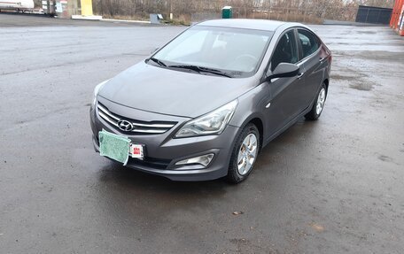 Hyundai Solaris II рестайлинг, 2014 год, 690 000 рублей, 1 фотография