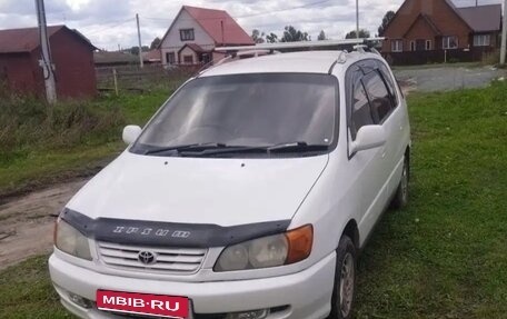 Toyota Ipsum II, 2001 год, 500 000 рублей, 1 фотография