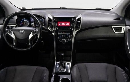Hyundai i30 II рестайлинг, 2012 год, 969 000 рублей, 17 фотография