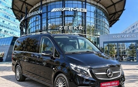 Mercedes-Benz V-Класс, 2023 год, 8 855 000 рублей, 2 фотография