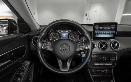 Mercedes-Benz CLA, 2018 год, 1 745 000 рублей, 10 фотография