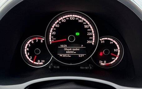 Volkswagen Beetle, 2015 год, 1 700 000 рублей, 5 фотография