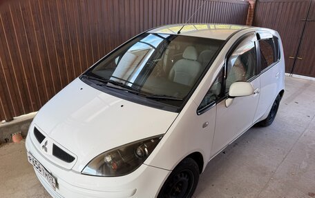Mitsubishi Colt VI рестайлинг, 2003 год, 220 000 рублей, 2 фотография