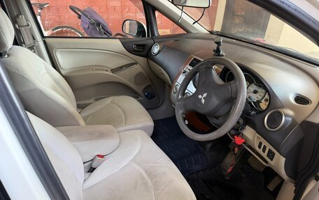 Mitsubishi Colt VI рестайлинг, 2003 год, 220 000 рублей, 6 фотография