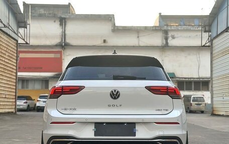 Volkswagen Golf VIII, 2023 год, 1 830 000 рублей, 4 фотография