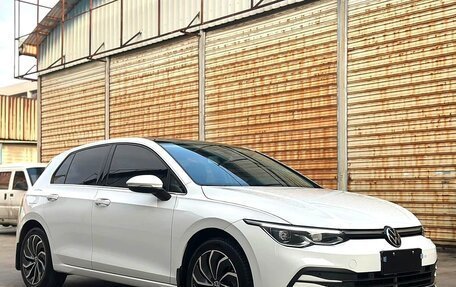 Volkswagen Golf VIII, 2023 год, 1 830 000 рублей, 3 фотография