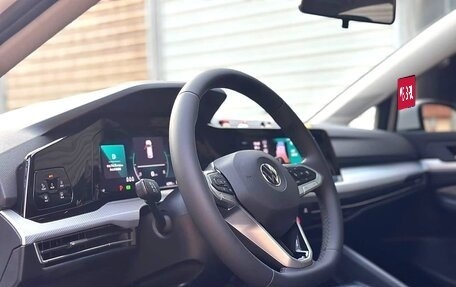 Volkswagen Golf VIII, 2023 год, 1 830 000 рублей, 8 фотография