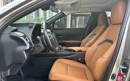 Lexus UX I, 2022 год, 2 780 000 рублей, 9 фотография