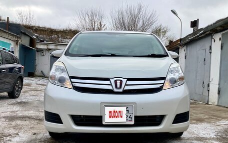Toyota ISis I, 2015 год, 1 390 000 рублей, 2 фотография