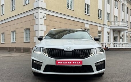 Skoda Octavia RS, 2019 год, 3 590 000 рублей, 1 фотография